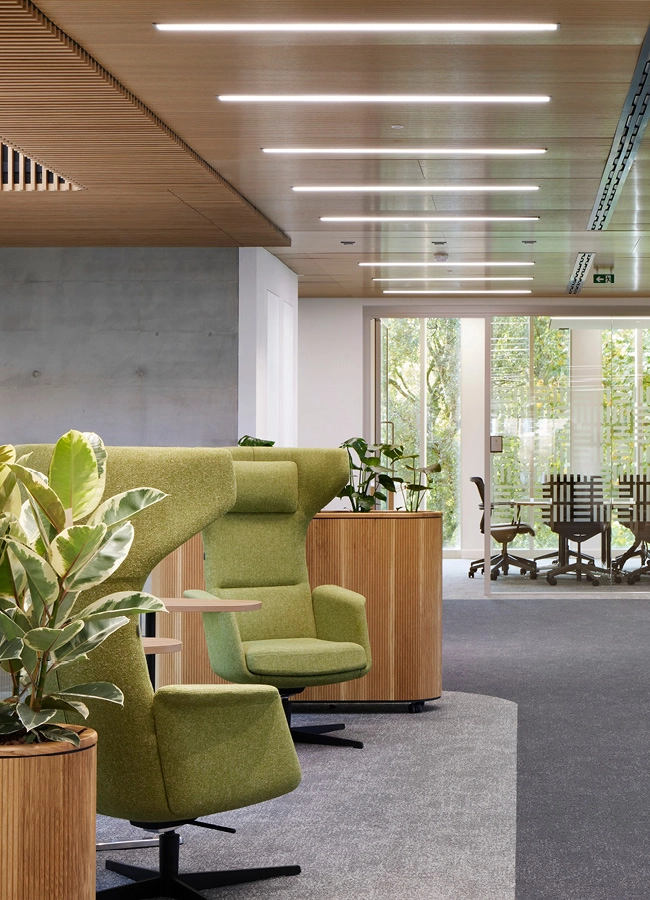 MarketsWeServe_Corporate_Carousel_Salvation3