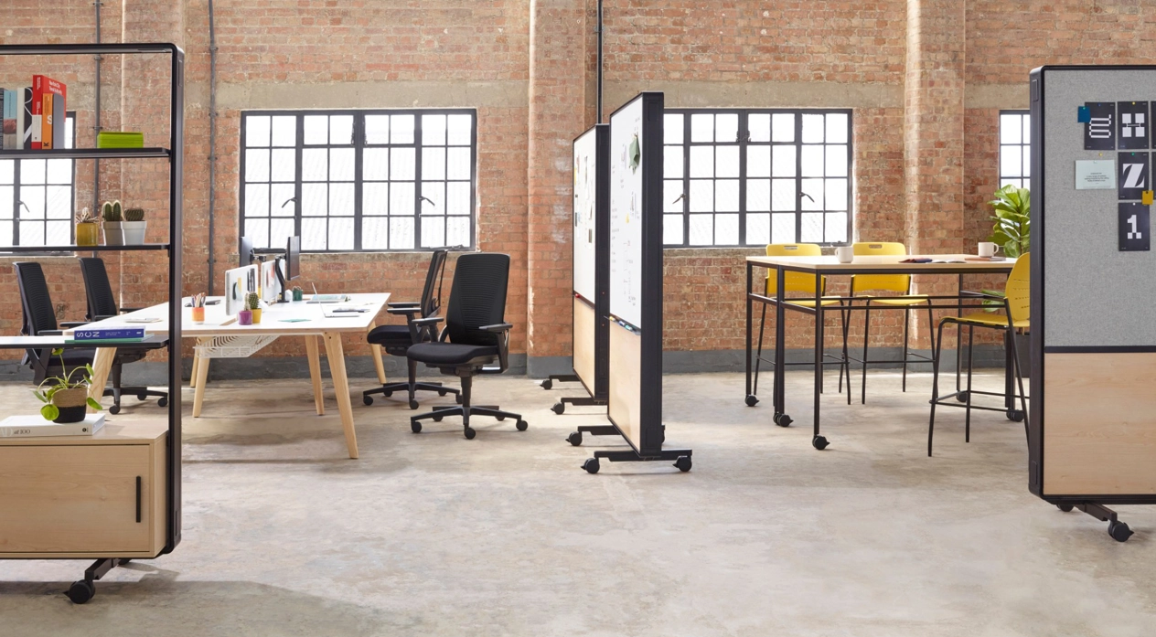 Insights_Container2_ChallengingFastFurniture_Image1